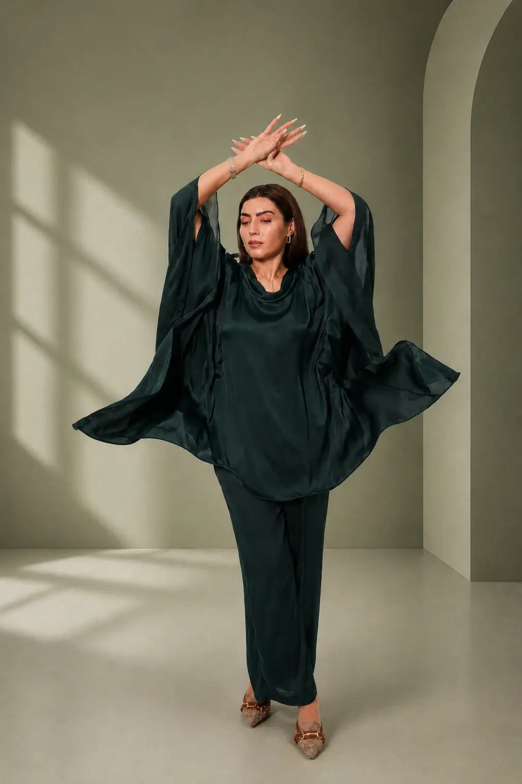 Emerald Green 2-Piece Poncho Set | Women's Elegant Outfit